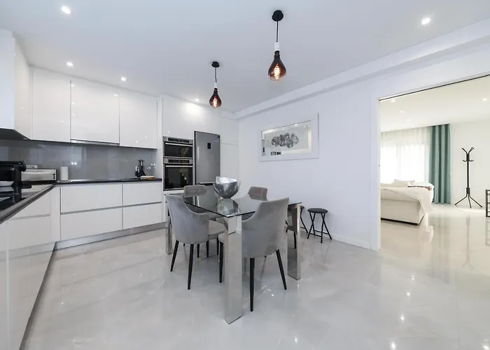 Casa Guerra נאזרה