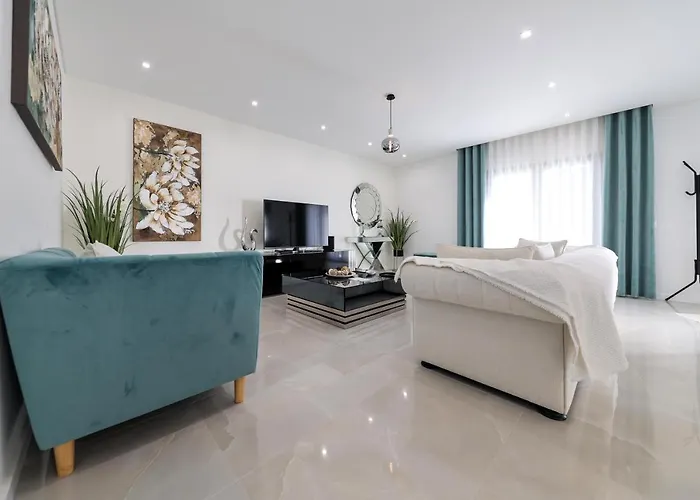 Casa Guerra נאזרה